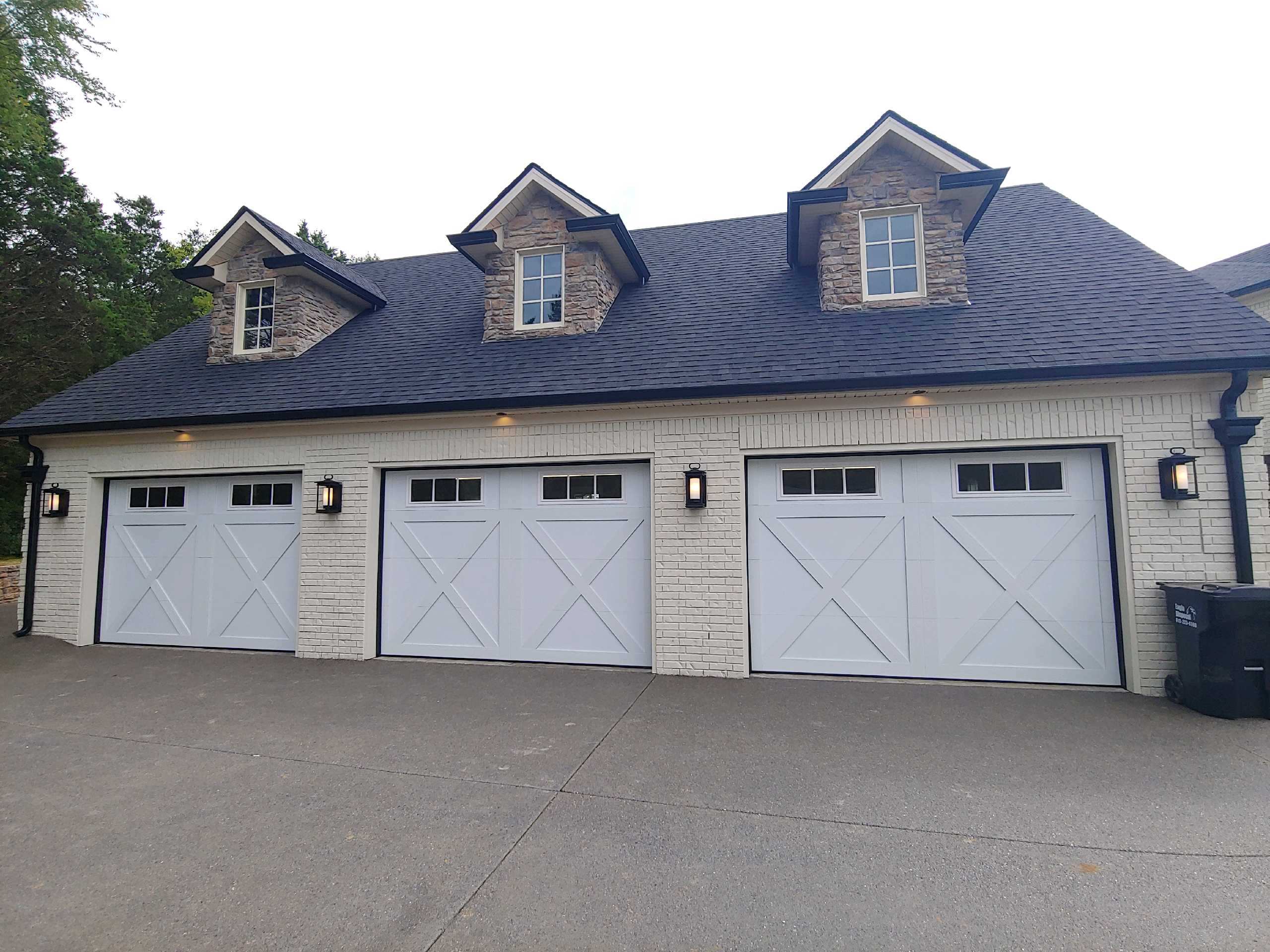 You are currently viewing Damaged Garage Door Panels 101: What You Should Do