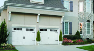 Read more about the article Unique Ideas for Customizing Your Garage Doors