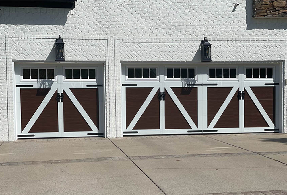 Image of Modern Custom Wood Homestead Garage Doors by Rose Quality Garage Doors Serving Murfreesboro, Nashville, Knoxville, Clarksville, and Franklin, TN locations.