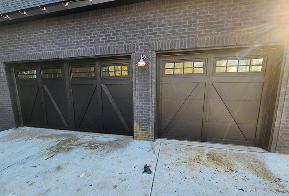 Image of Modern Custom Wood Homestead Garage Doors by Rose Quality Garage Doors Serving Murfreesboro, Nashville, Knoxville, Clarksville, and Franklin, TN locations.